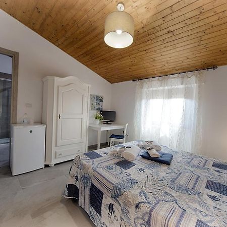 Отель Casa Lucia Ольбия Экстерьер фото