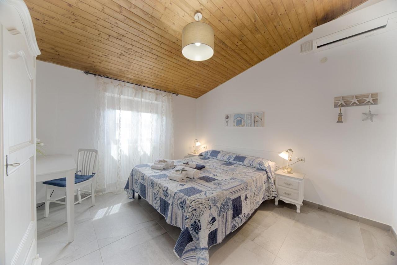 Отель Casa Lucia Ольбия Экстерьер фото
