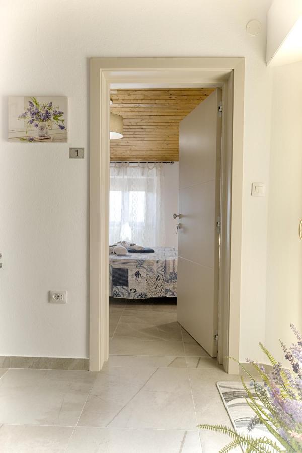 Отель Casa Lucia Ольбия Экстерьер фото
