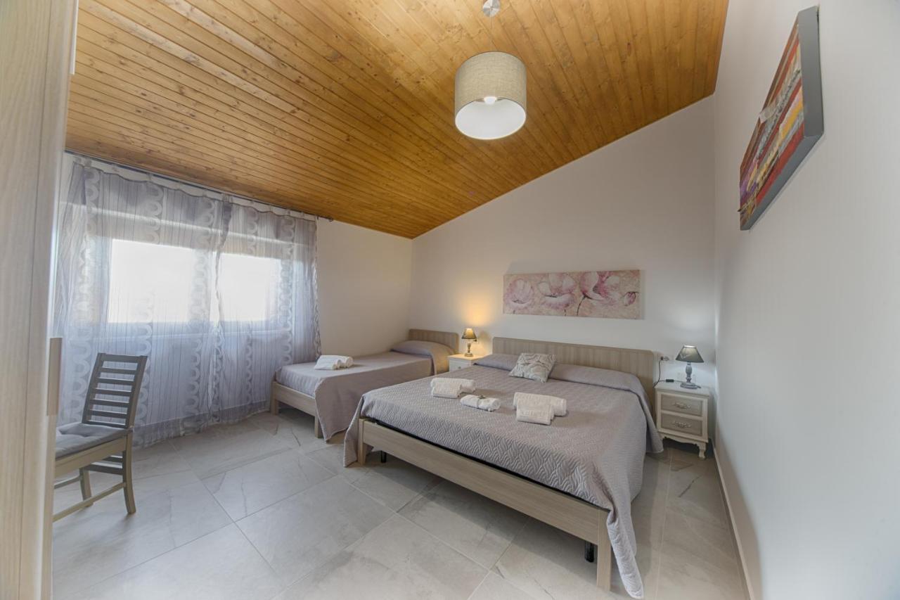 Отель Casa Lucia Ольбия Экстерьер фото