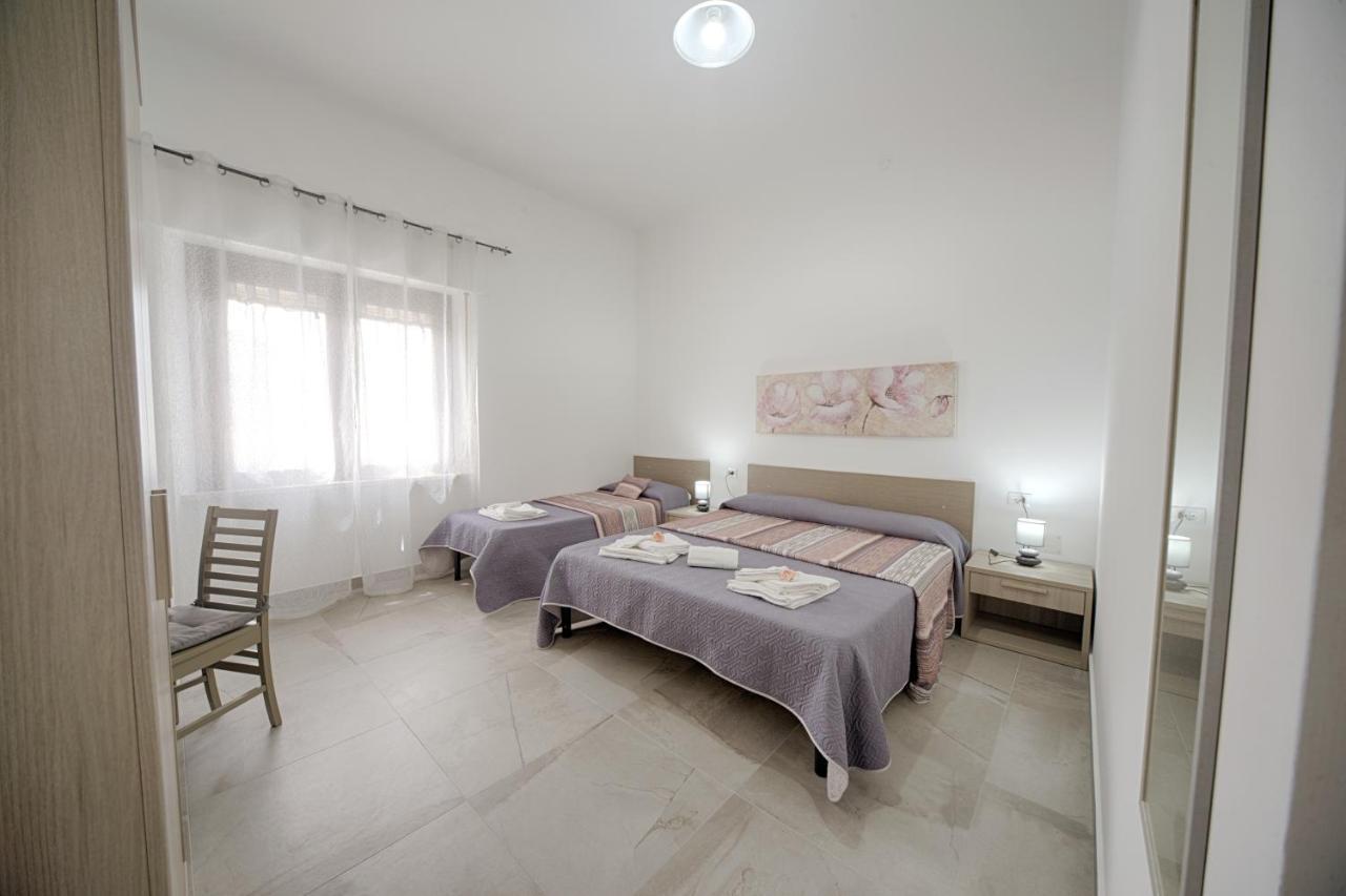 Отель Casa Lucia Ольбия Экстерьер фото