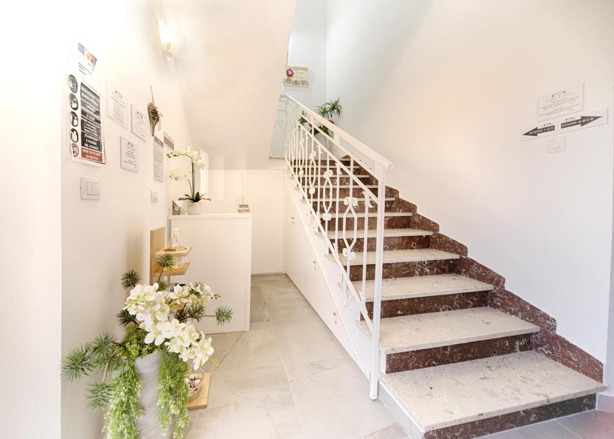 Отель Casa Lucia Ольбия Экстерьер фото