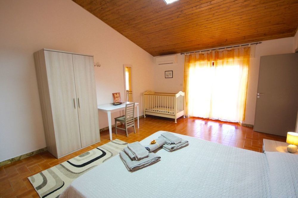 Отель Casa Lucia Ольбия Экстерьер фото